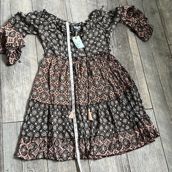 Nostalgia Floral Patterned Dress - Picture 7 of 7